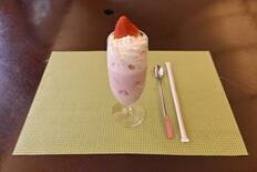 【食べた？ 】期間限定、懐かしの味　フレッシュいちごみるく　カフェレス…