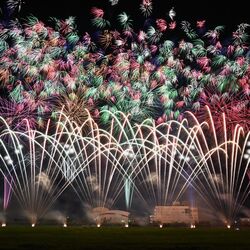 秋の宵に咲く幻想の花　小山・思川で花火大会　熱中症対策で初の９月開催に