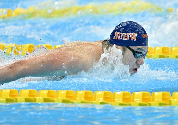 男子１００メートルバタフライ決勝　準優勝した水沼（新潟医療福祉大職）＝東京アクアティクスセンター、磯真奈美撮影