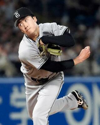 ヤクルト戦に先発し、7回1失点で2勝目を挙げた巨人・西舘=神宮