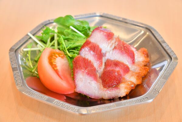 つややかな見た目のマルカン特製釜焼きチャーシュー