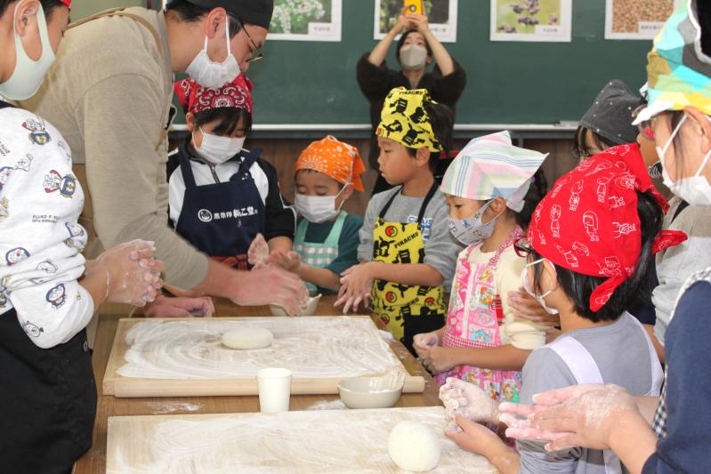 茂木で体験！子どものそば打ち教室