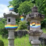 太陽出ている間だけ　虹色の光映し出すインスタレーション　鹿沼花木センタ…