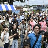 牛乳で乾杯に笑顔　那須塩原駅前でフィーフェスト　ステーキやお菓子も