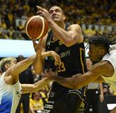 パス回しさえ4連勝