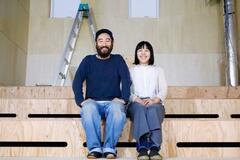 おかゆ店夫妻がこだわりミニシアター