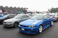 スポーツ車に逆風