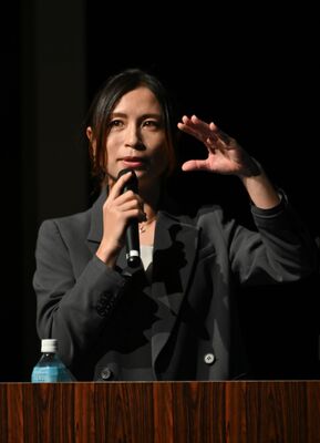 目標や夢について講演する鮫島さん
