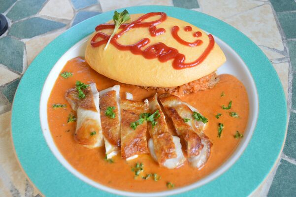 「グリルチキンのトマトクリームオムライス」