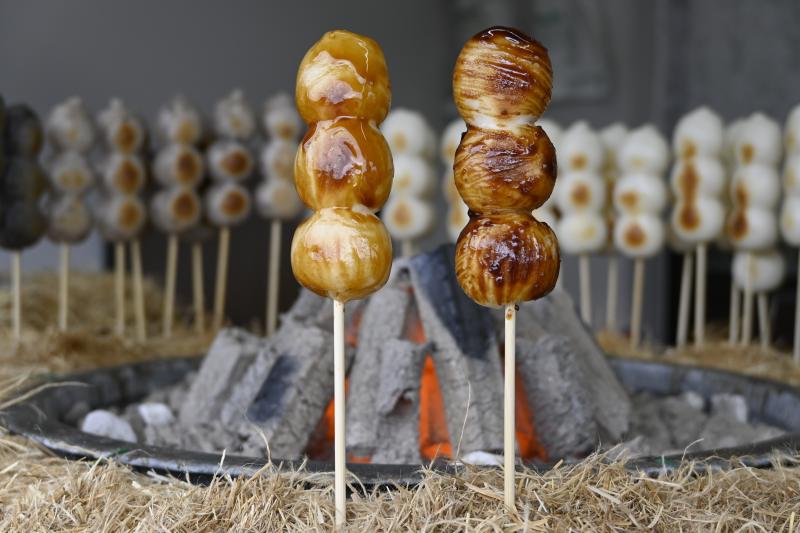 ごったんふくたん3 楽天市場】フードパック入 「幸ふくだんご【三色】3本」パック ご自宅