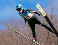 伊藤有希が3連覇、高梨沙羅3位