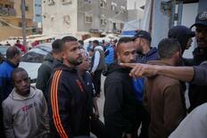 荒廃のガザで２０年ぶり選挙