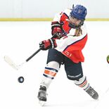 今市ボンバーズがＶ、有終飾り笑顔　アイスホッケー・日光ライオンズクラブ…