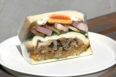 【推しの逸品】味、彩り、活力３度の感動　ハッシュポテトと３種きのこ　ＳＡＮＤＯ×ＳＡＮＤＯ（下野）　