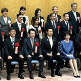 栃木のLRT運行３者に内閣総理大臣表彰　バリアフリー推進で全国最優秀　高市首相が授与