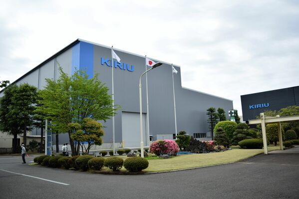 完成した新鋳造工場＝１８日午前、足利市