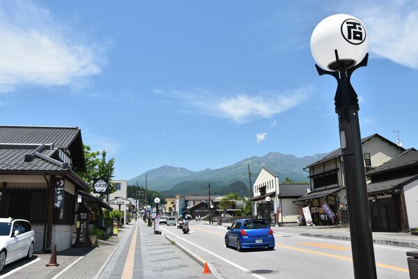 古くから交通の要衝である日光街道。歩道拡幅で整備されたエリア