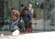 強い寒気、大雪続く見込み