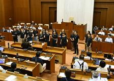 ゴスペル合唱 議場に響く
