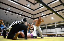 小山「イーグルプロレス」
