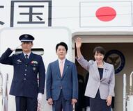 首相、ベトナム・豪州訪問へ出発