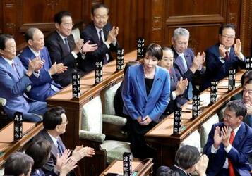 女性初の首相に高市早苗氏
