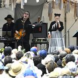 あしかがフラワーパークで初の野外フェス　小泉今日子さんら出演、2000…