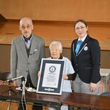 那珂川の箱石シツイさんがギネス認定　世界最高齢の現役理容師に