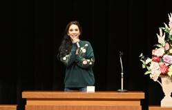 戦災孤児の半生語る　