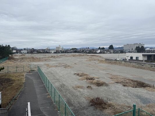 栃木県が「文化と知」創造拠点の建設を予定する県体育館跡地＝宇都宮市中戸祭１丁目