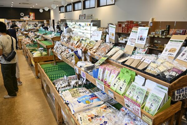 品ぞろえ豊富な直売所