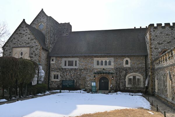 英国貴族の館をモチーフにした「那須ステンドグラス美術館」