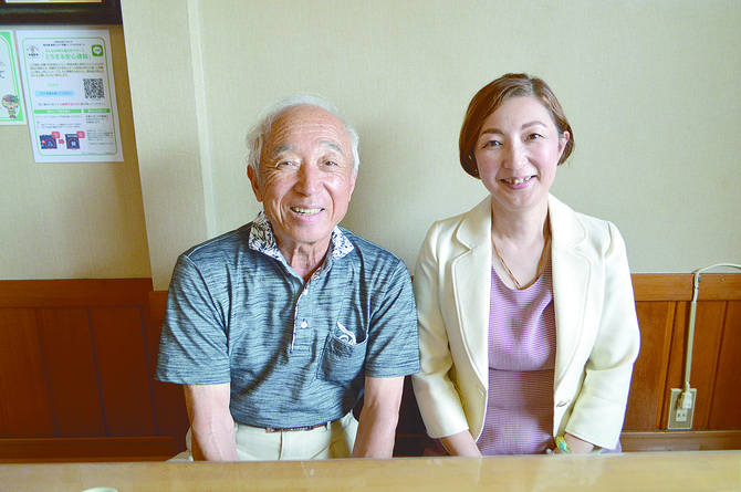 浅川晴子さん㊨自営業と父・平出和平さん(75)㊧・宇都宮