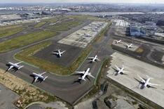 大手と中堅航空の資本連携を促進