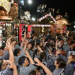 迫力あふれる「ぶっつけ」披露　大田原屋台まつり開幕　屋台９台集結、おは…