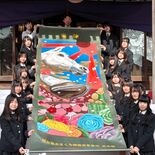 美術部員の力作、４メートルの「午」 さくら・今宮神社に大掛け軸