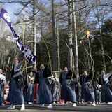 １年の無事祈り力強く矢放つ　日光二荒山神社で「武射祭」