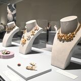時代を映すコスチュームジュエリー、美の傑作400点　８日から宇都宮美術館で企画展