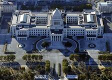 【首相の衆院解散権】裁判所に憲法判断求めよ