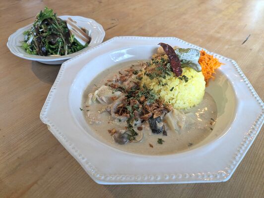 国産鶏ひき肉のグリーンカレー