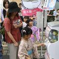 限定販売ガチャが人気に　２時間足らずで予定数完売も　さのブランドのキーホルダー