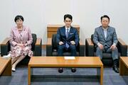 中立公合流協議「秋には新体制」