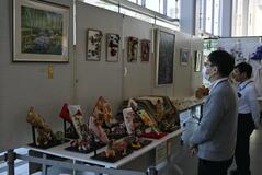 ６０歳以上会員の各種作品７５点