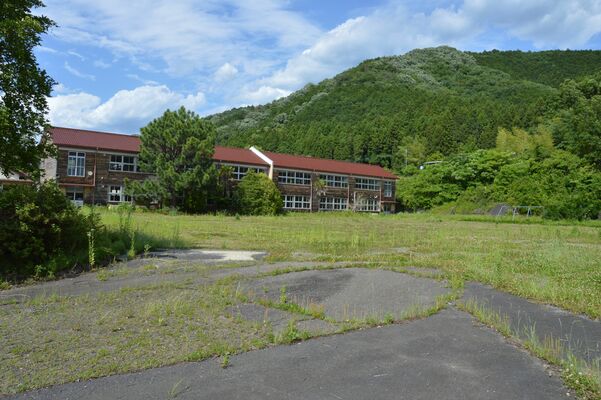 移転先の候補地として示された旧境小跡地