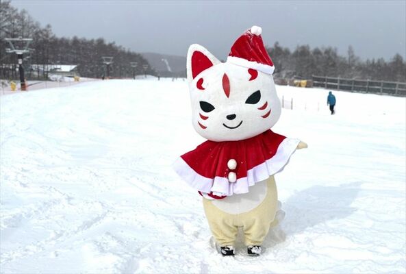 今年の「サンタ一斉滑走」にゲスト出演するきゅーびー