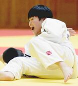 野木町Ａ、11年ぶり４度目Ｖ　青木武道館杯県下小学生柔道大会