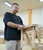 生活再建の家具 世界に