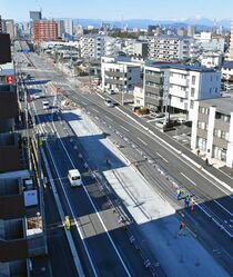 レール敷設工事進むLRT　宇都宮