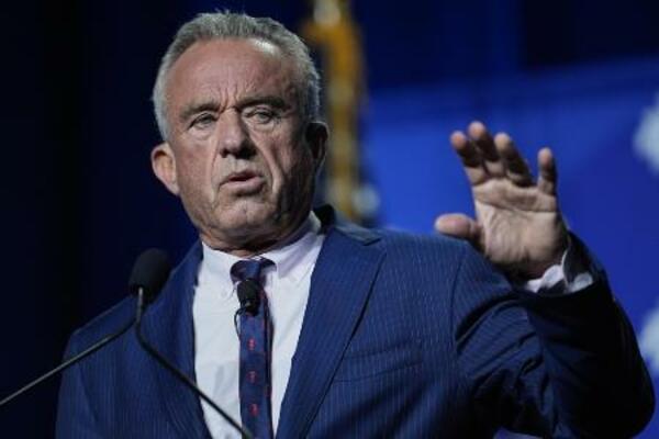 ロバート・ケネディ・ジュニア米厚生長官=4月(AP=共同)