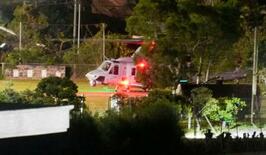米軍ヘリが野球場に緊急着陸